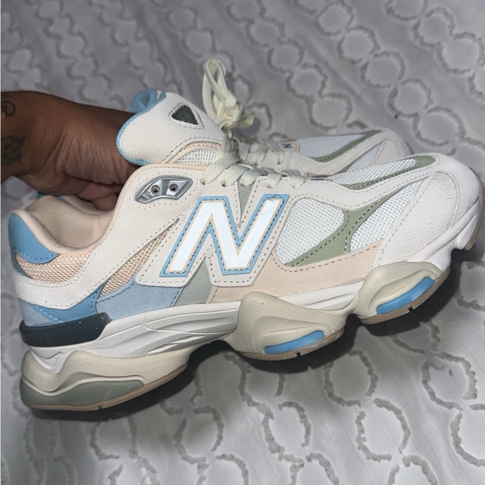 New Balance 9060